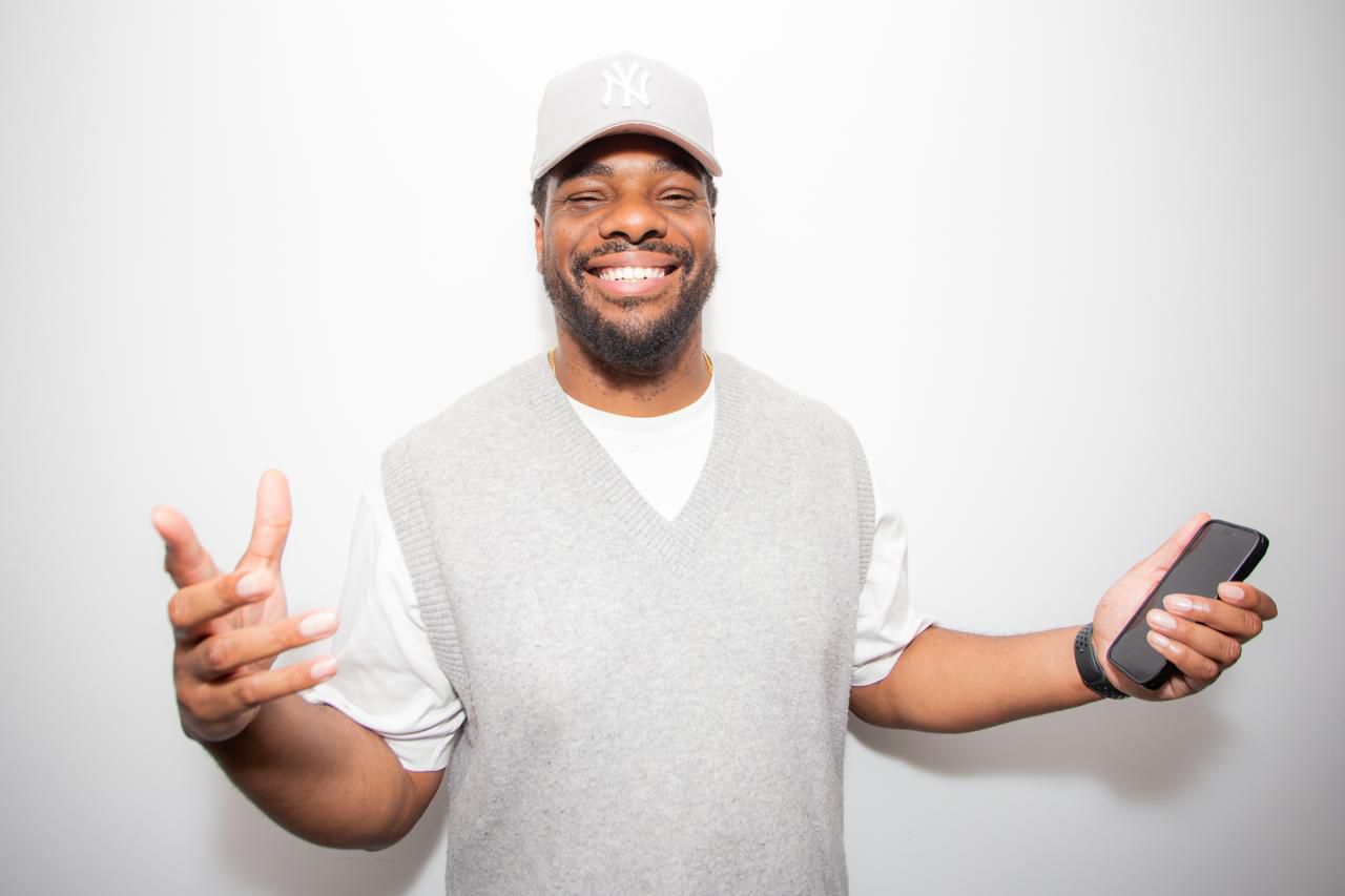 Mister Bounce performing